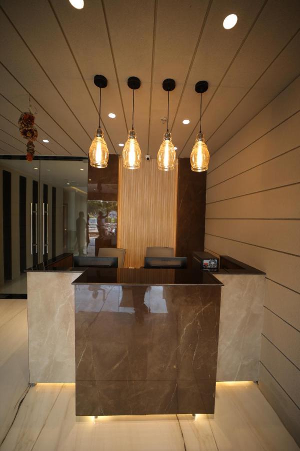 Hotel Marigold Бхубанешвара Экстерьер фото